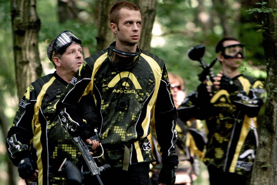 Balkánský masakr paintballovou pistolí
(2010)