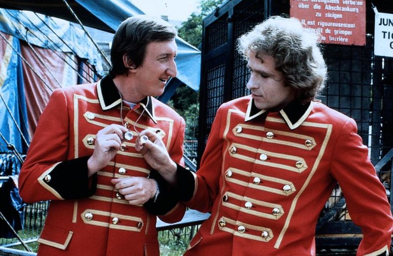 Dva nosáči tankují super
(1984)