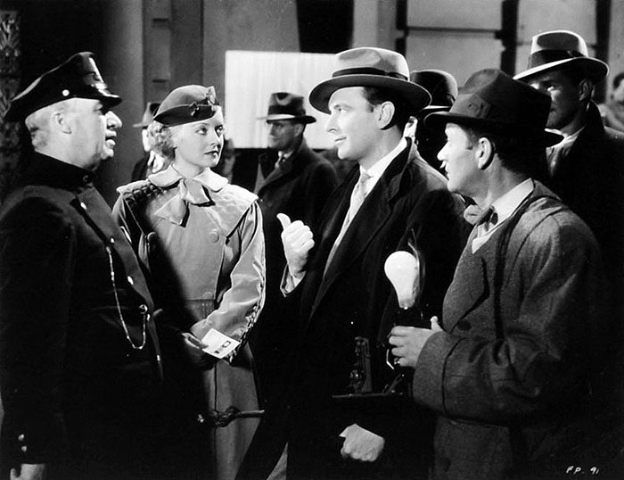 Front Page Woman
(1935)