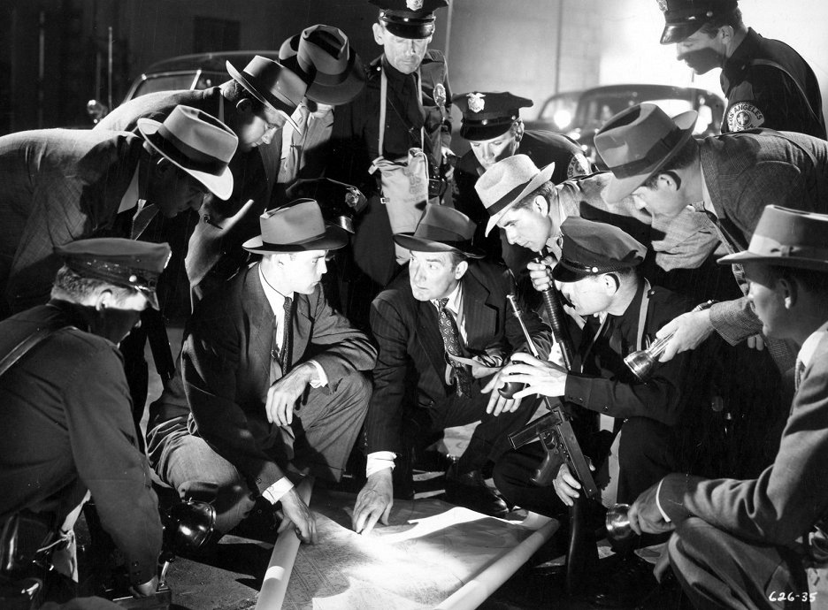 He Walked by Night
(1948)