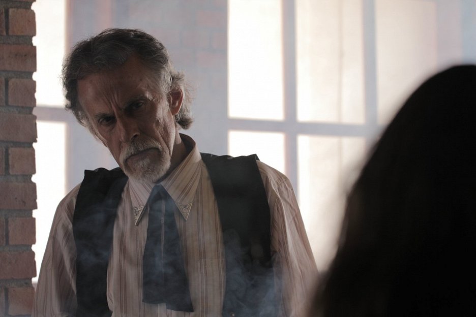 Hluboko v lesích
(2012)