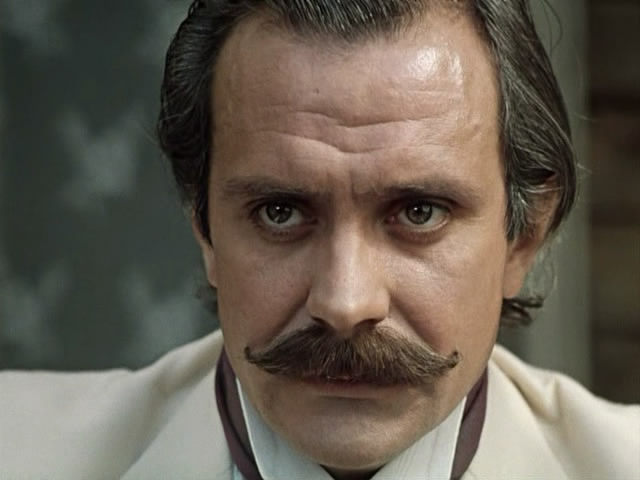 Krutá romance
(1984)