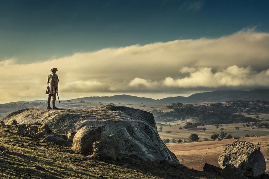 Legenda o Benu Hallovi
(2017)