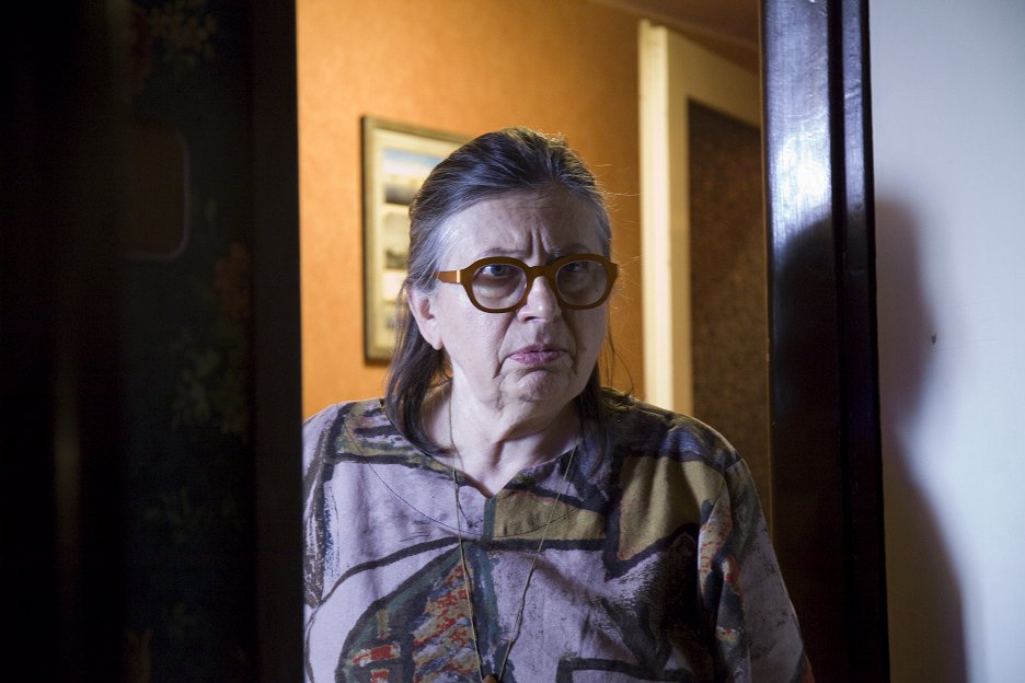 Muž se zaječíma ušima
(2020)