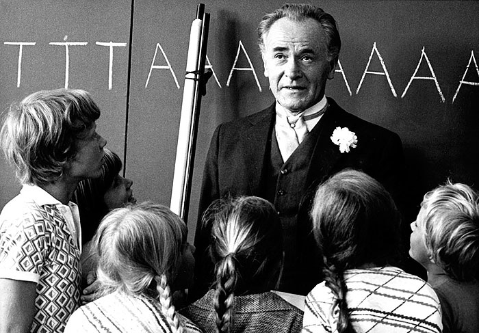 Od zítřka nečaruji
(1979)