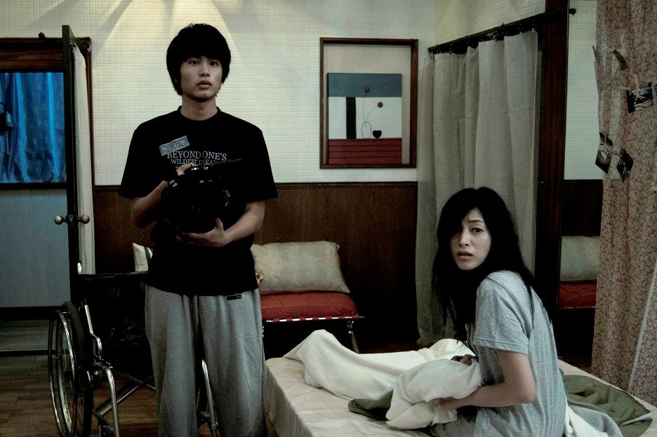 Paranômaru akutibiti Dai-2-shou: Tokyo Night
(2010)