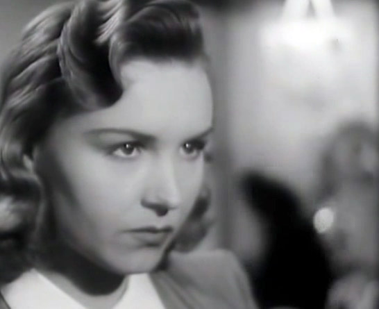 Polibek ze stadionu
(1947)