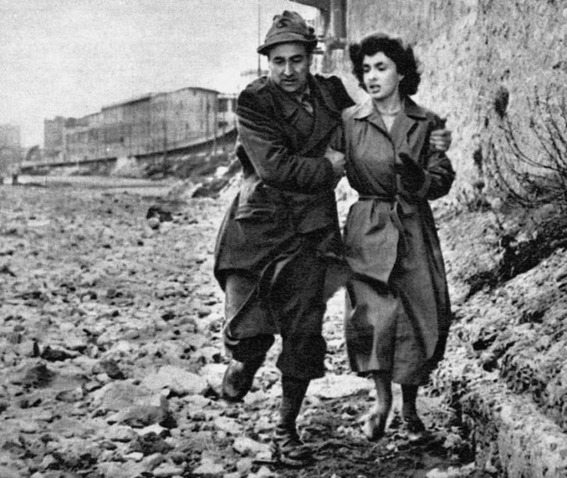 Pozor, banditi!
(1951)