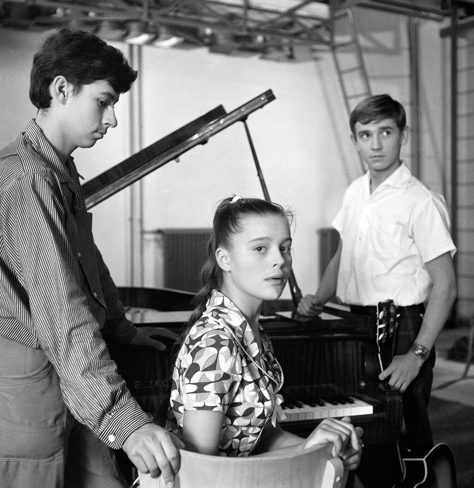 Senzi mama
(1964)