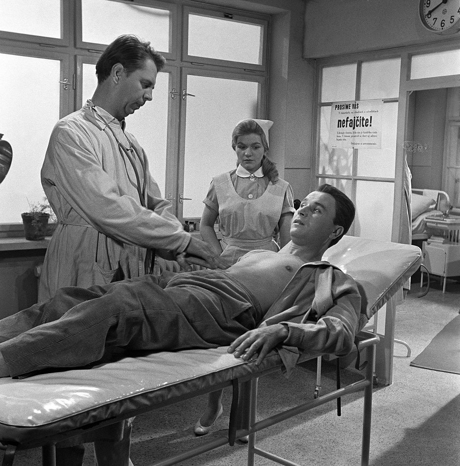 Skalní v ofsajde
(1960)