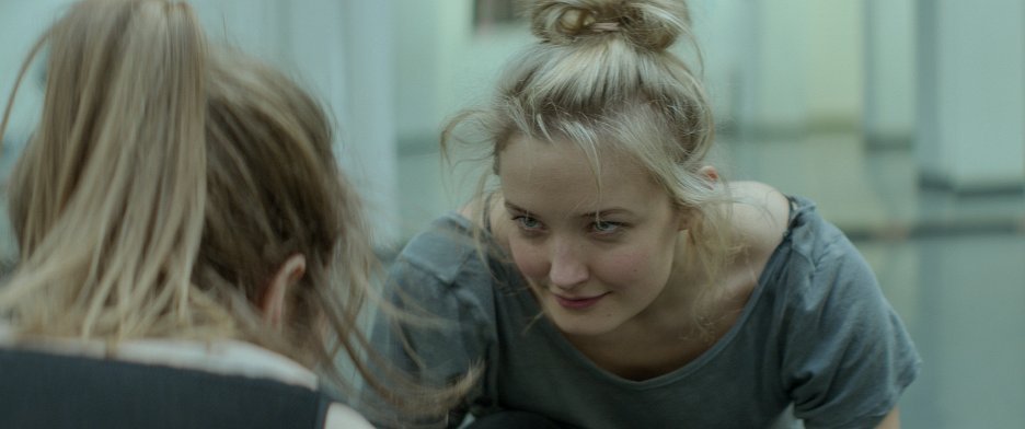 Sourozenecká láska
(2015)