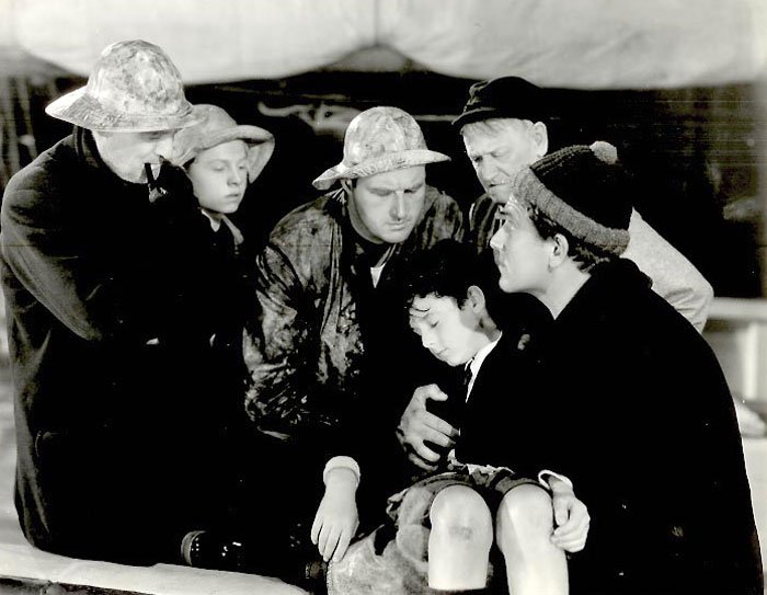 Stateční kapitáni
(1937)