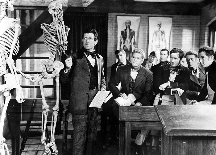 Vykradač hrobů
(1945)