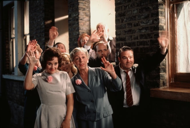 Vzdálené hlasy, klidné životy
(1988)