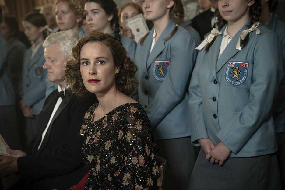 Za pět dvanáct
(2020)