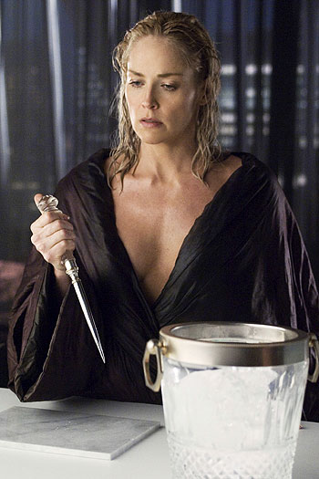 Základní instinkt 2
(2006)