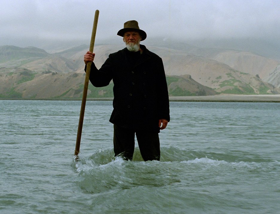 Zapomenutá země
(2022)