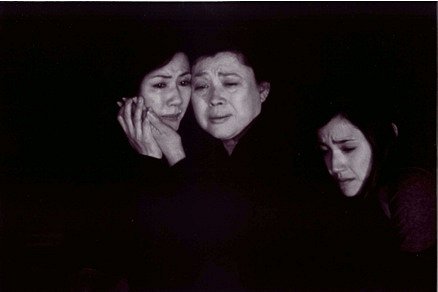 Ženy v zrcadle
(2002)