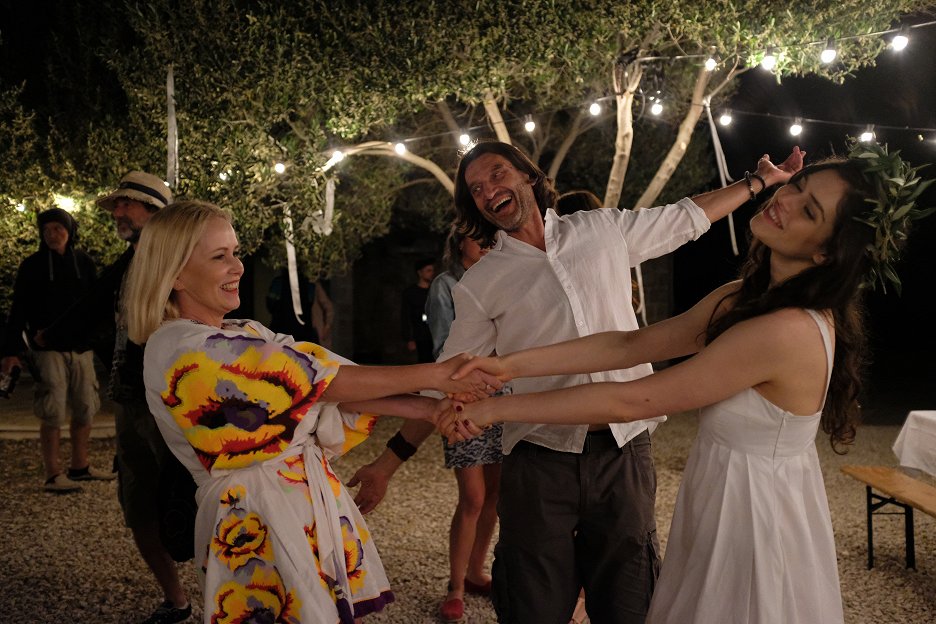 To ty nosíš smůlu, lásko
(2023)